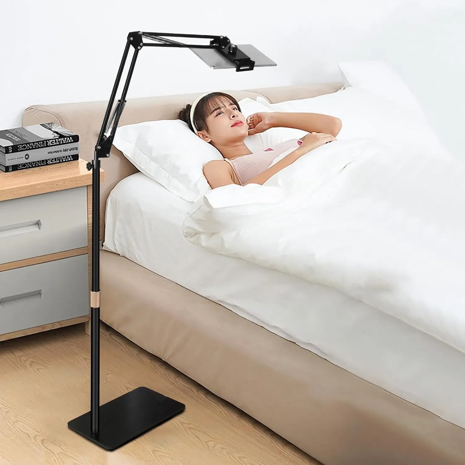 Universal 360° Tablet Holder Floor Stand Clamp Adjustable for 4-17″ Phone iPad