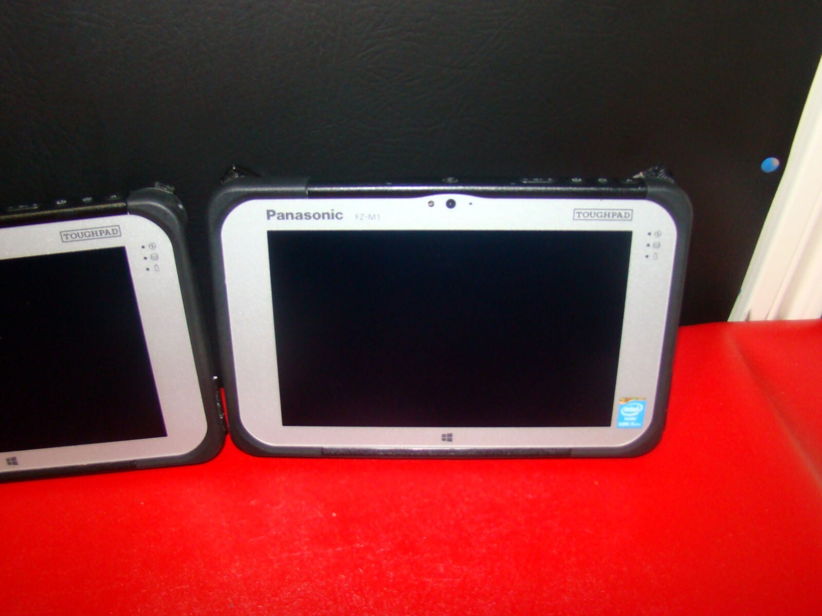 Panasonic Toughpad FZ-M1 i5 1.60GHz 8GB 128GB (FZ-M1CEAAXBM) READ DESCRIPTION