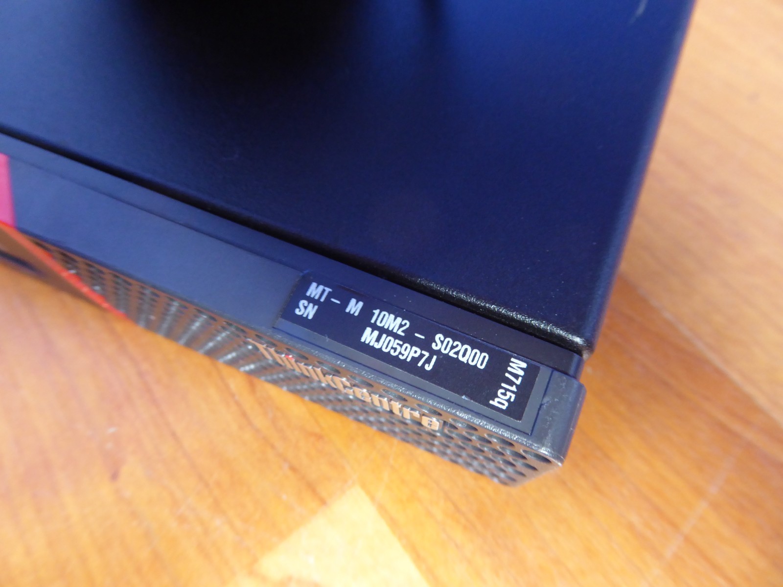 LENOVO THINKCENTRE M715q TINY PC AMD PRO A10-8770E 8GB 500GB WINDOWS 10 PRO TPM2