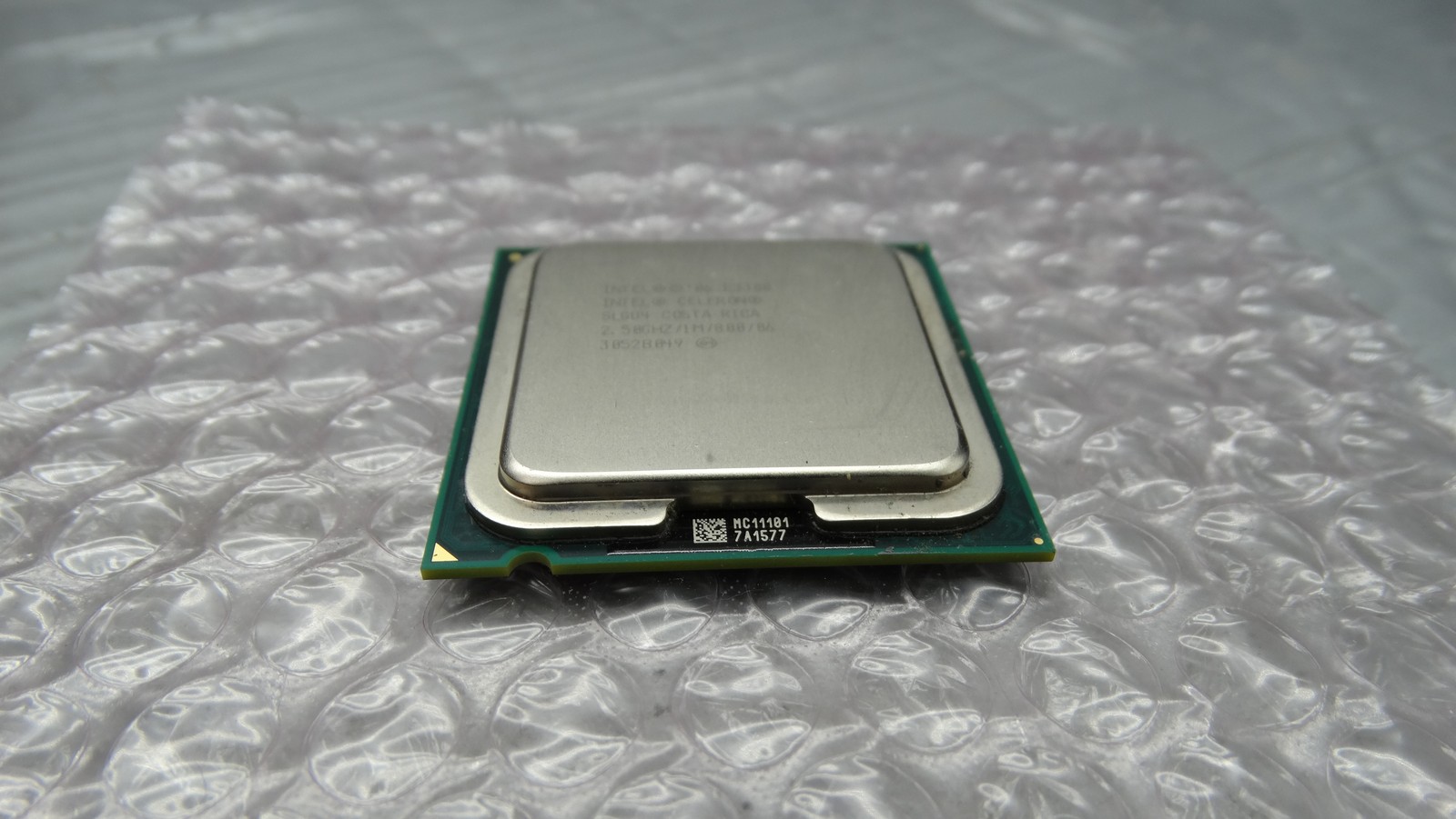 Intel Celeron E3300 2.50GHz Dual-Core LGA775 CPU Processor SLGU4