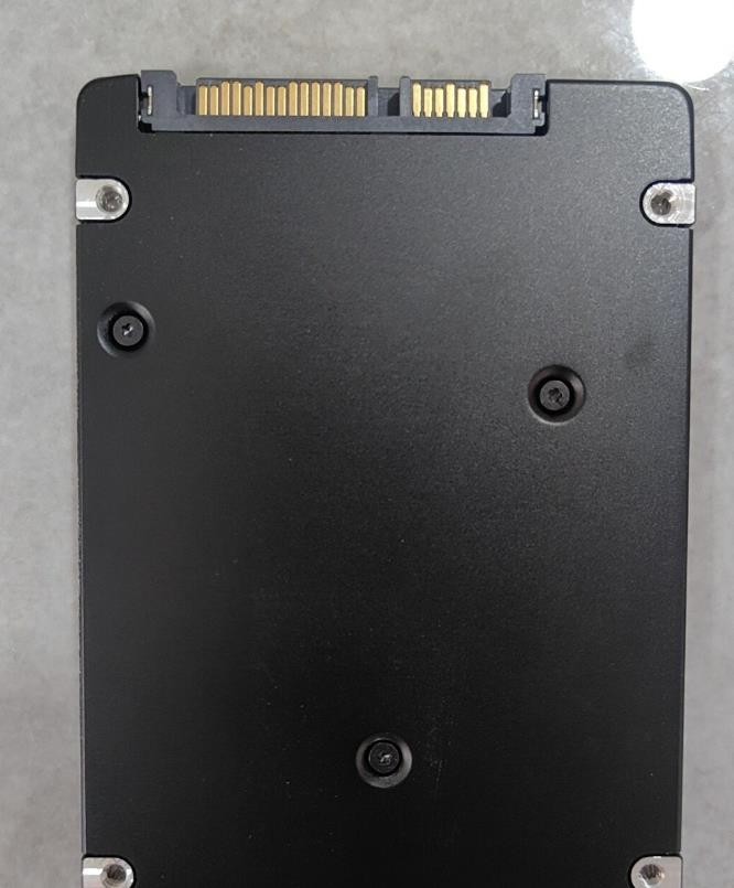 Dell 3.84TB SATA 6Gbps Read Intensive 2.5” SSD 05TVXD 5TVXD PM883a MZ-7LH3T8C