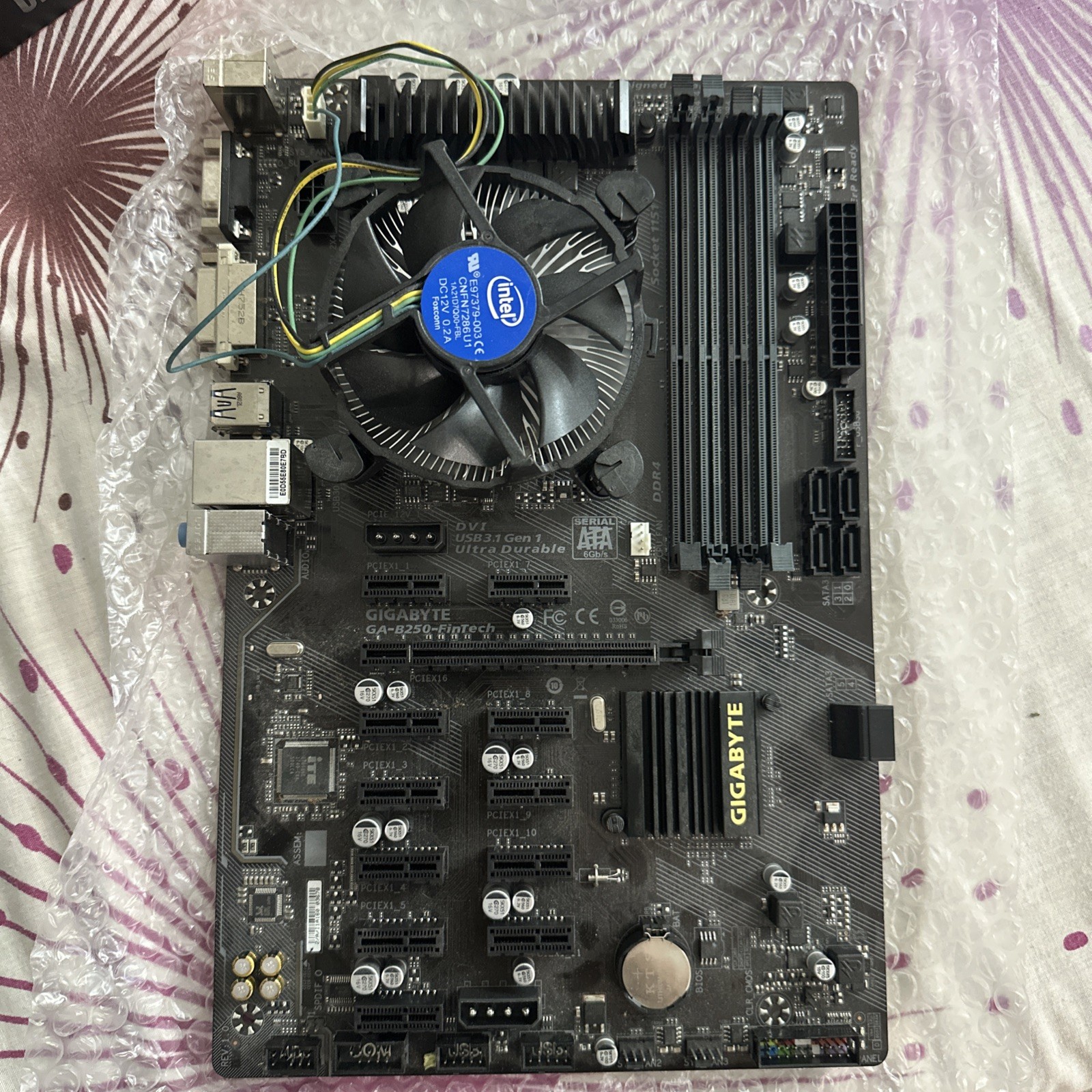 GIGABYTE GA-B250FINTECH ATX MOTHERBOARD LGA1151 Fan+ Intel Celeron G3930 2.9 GHZ