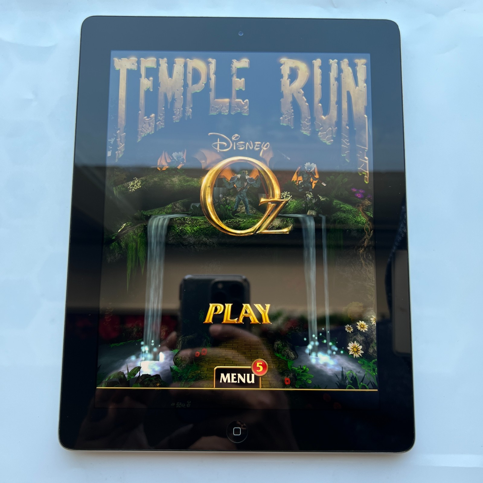 Apple iPad 3rd 32GB iOS 8.4.1 Cydia Veteris 9.7″ Retina Wi-Fi A1416 Engraved