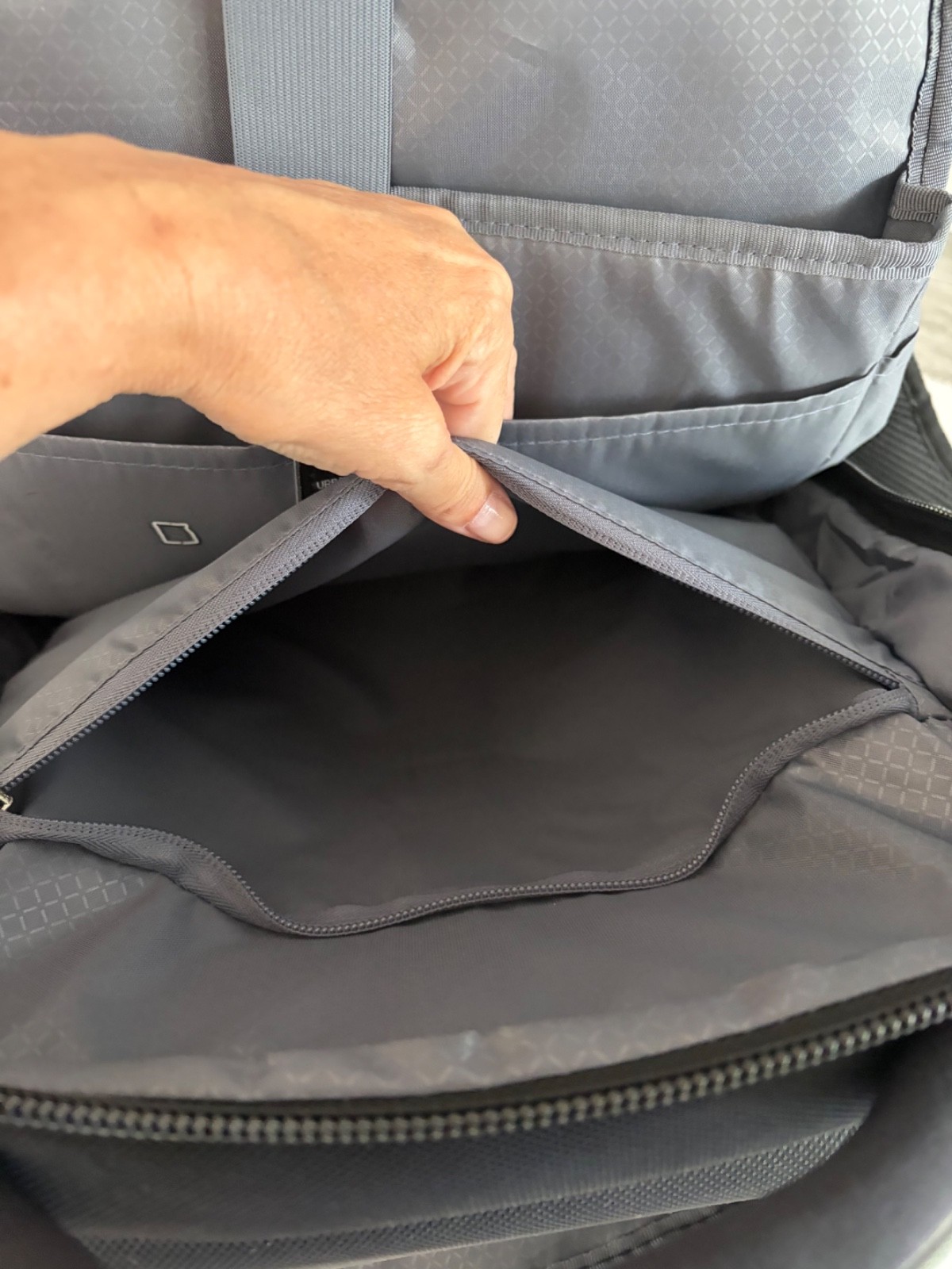 Kroser Black Solid Pattern Laptop Backpack with Padded Laptop Compartment.