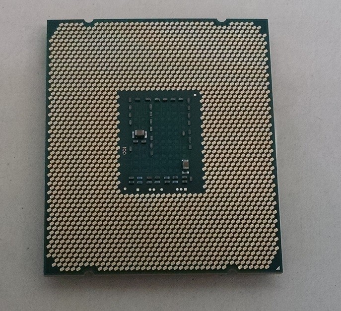 Intel SR1XS Xeon E5-2670 v3 LGA 2011/Socket R 2.3GHz Server Processor
