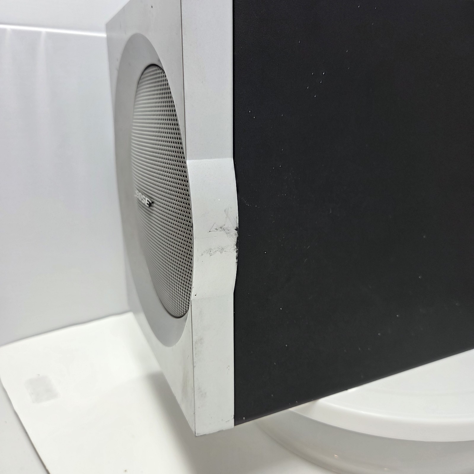 Bose Companion 3 Multimedia Speaker System (Subwoofer, Controller, 2 Satellites)