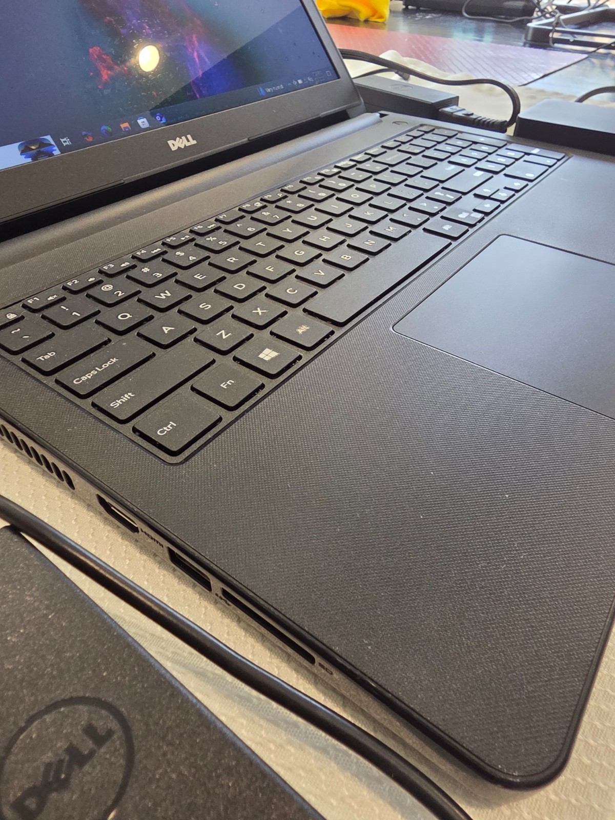 Dell Inspiron 15 5566 Laptop i7-7500U 2.7GHz 12GB RAM 500GB SSD Windows 11