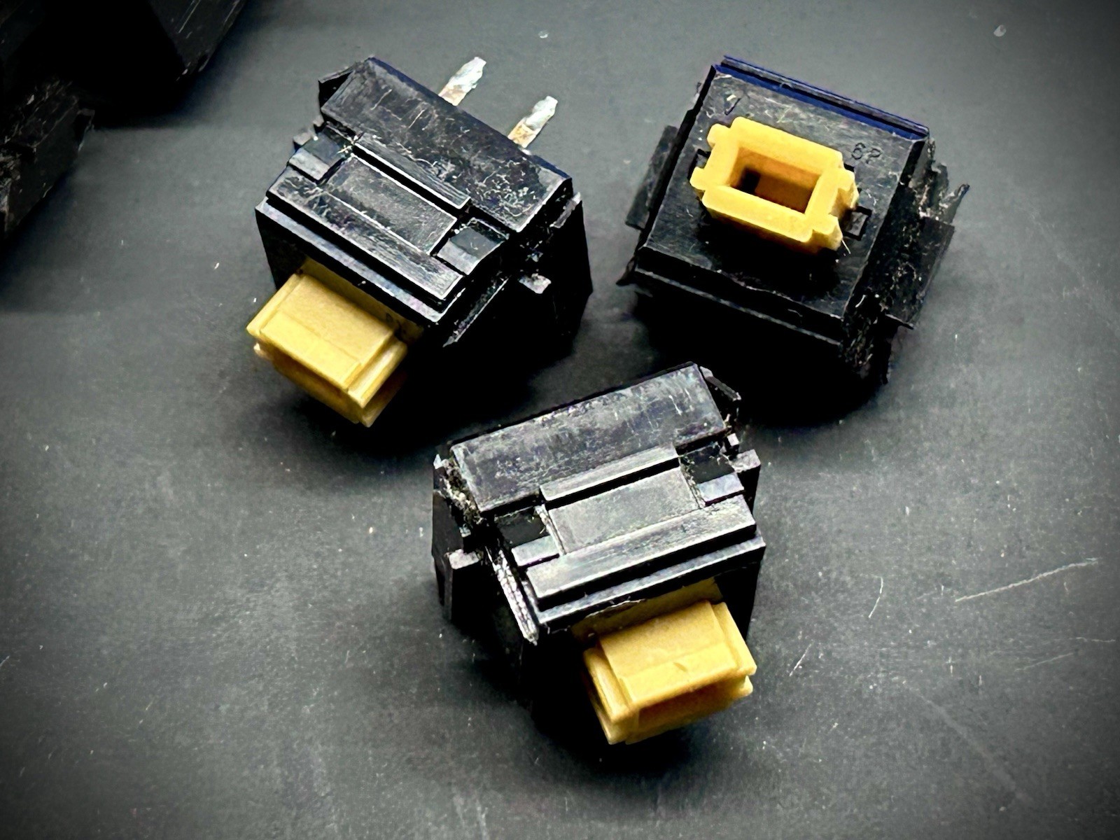 62x ALPS Yellow Switches Used Vintage Apple IIc IIgs Keyboard Tactile Rare Lot