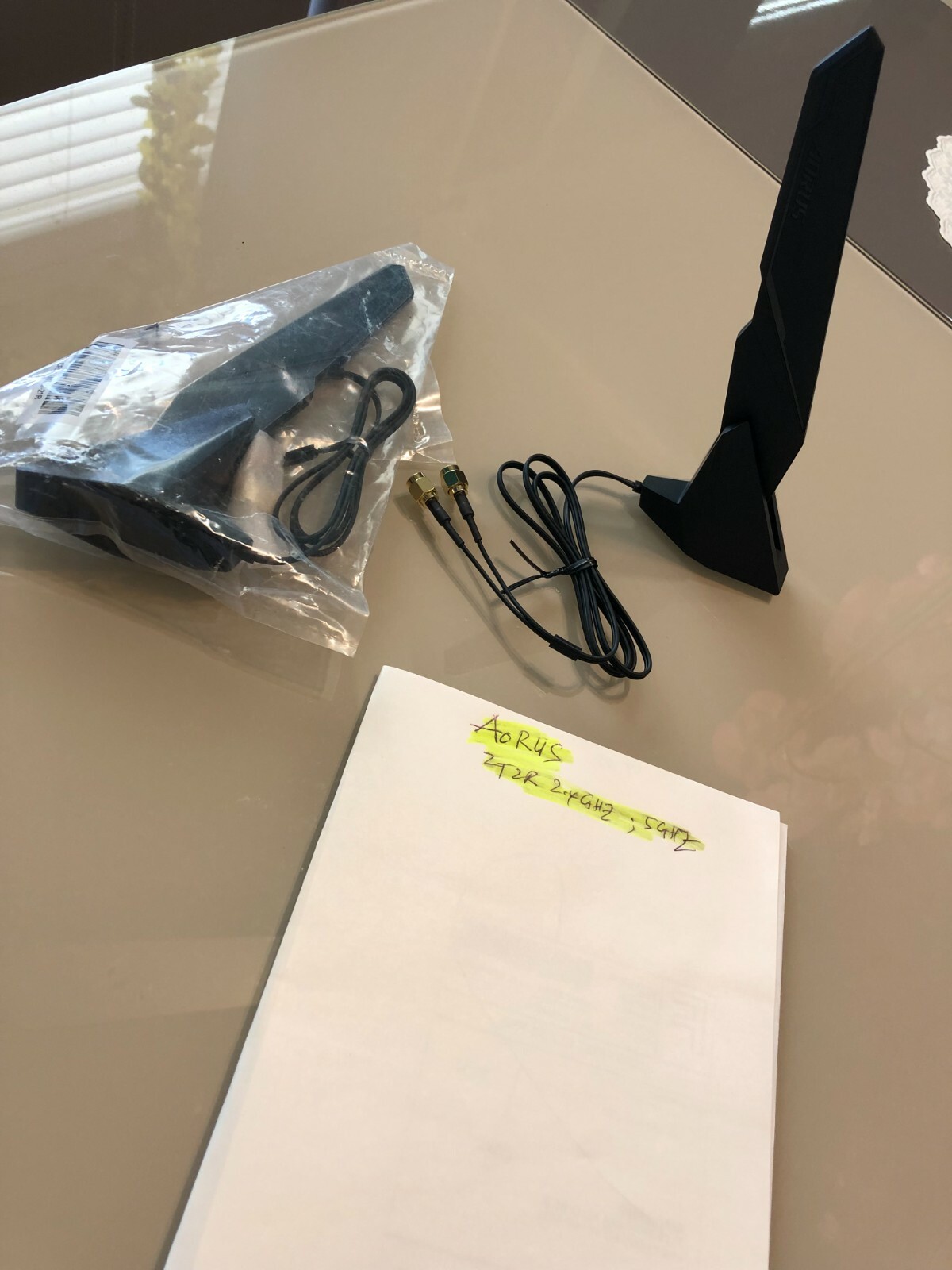 GIGABYTE AORUS WIFI 2T2R ANTENNA FOR Z390 AORUS ULTRA , MASTER , EXTREME