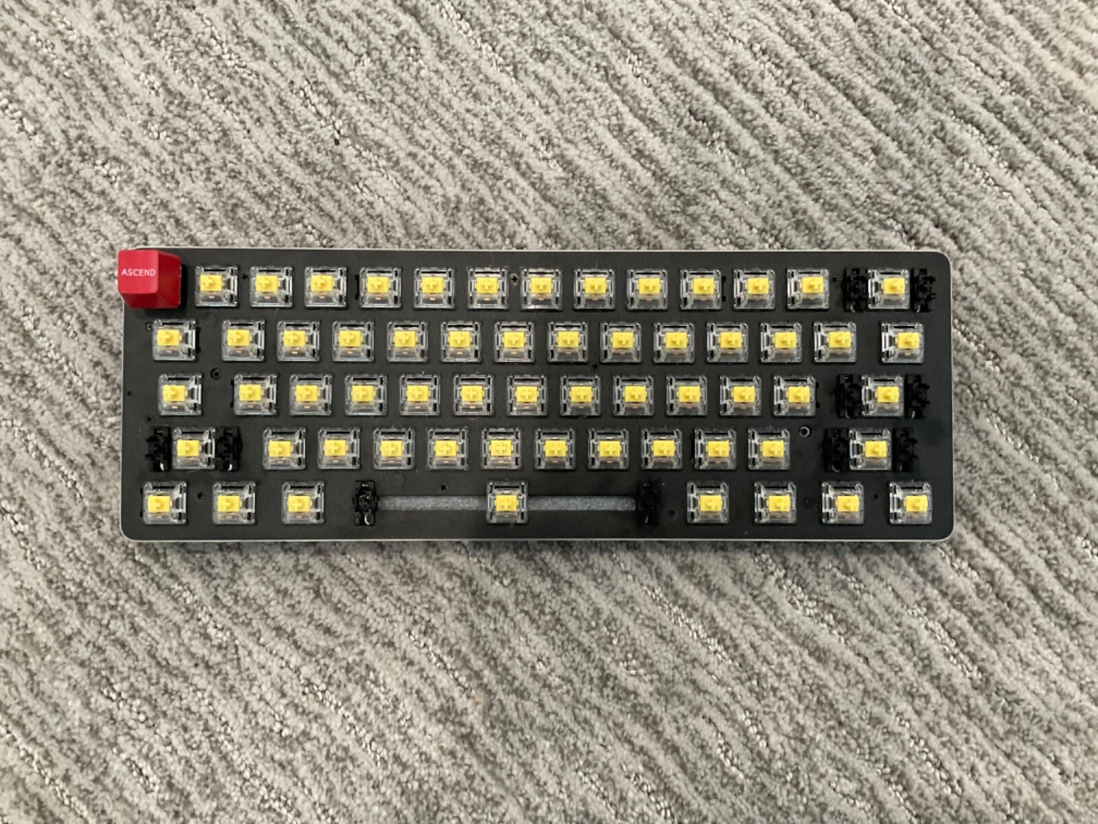 Glorious GMMK Compact 60% Black Gaming Keyboard – CHECK DESCRIPTION