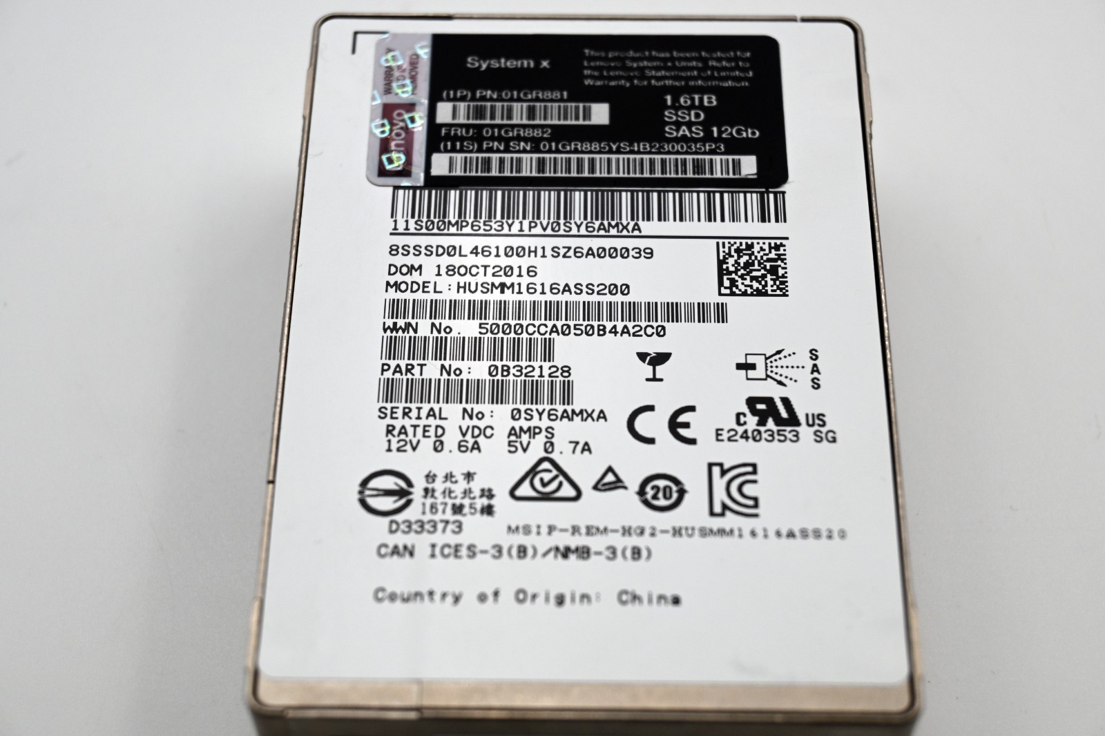 Lenovo SystemX 1.6TB Write Intensive 2.5″ SAS 12Gb SSD 01GR881 HUSMM1616ASS200