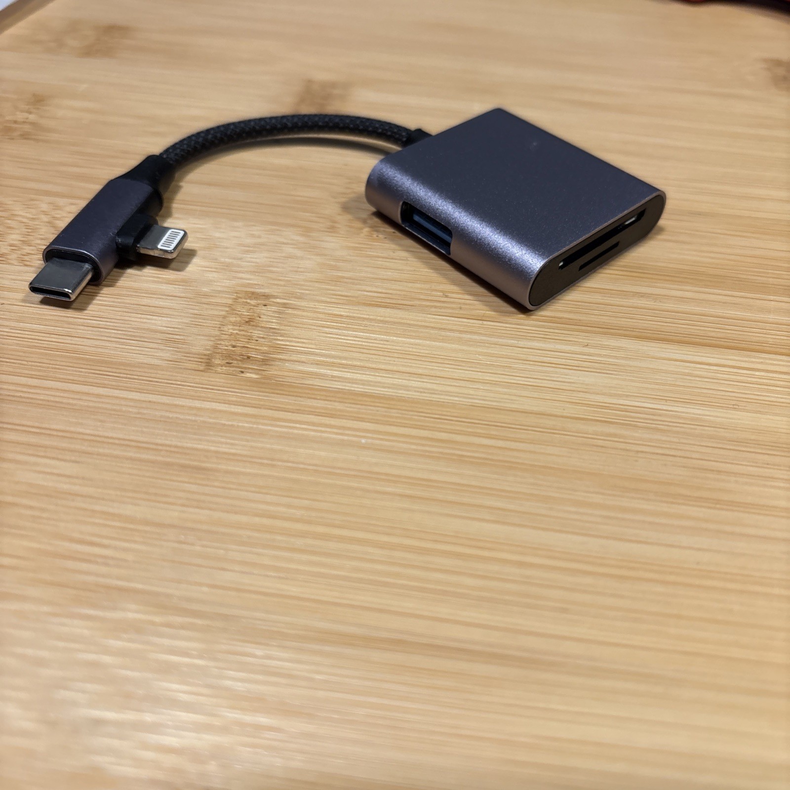 USB-c and Lighting to Tf Card Reader USB 3.0 and Micro SD Card Reader