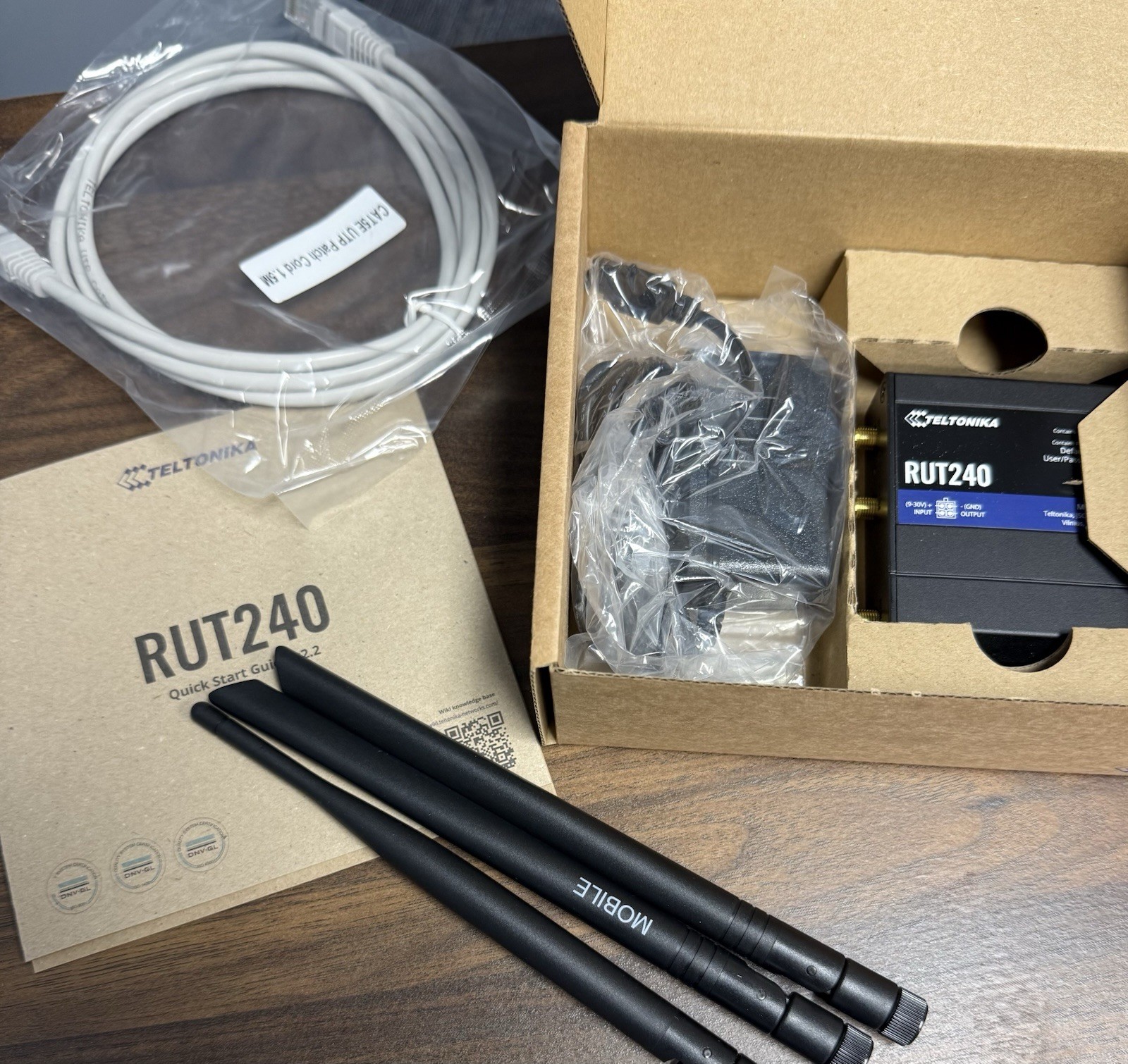 Teltonika RUT240 Unlocked LTE Router Wi-Fi Ethernet RJ-45 SIM Slot Black