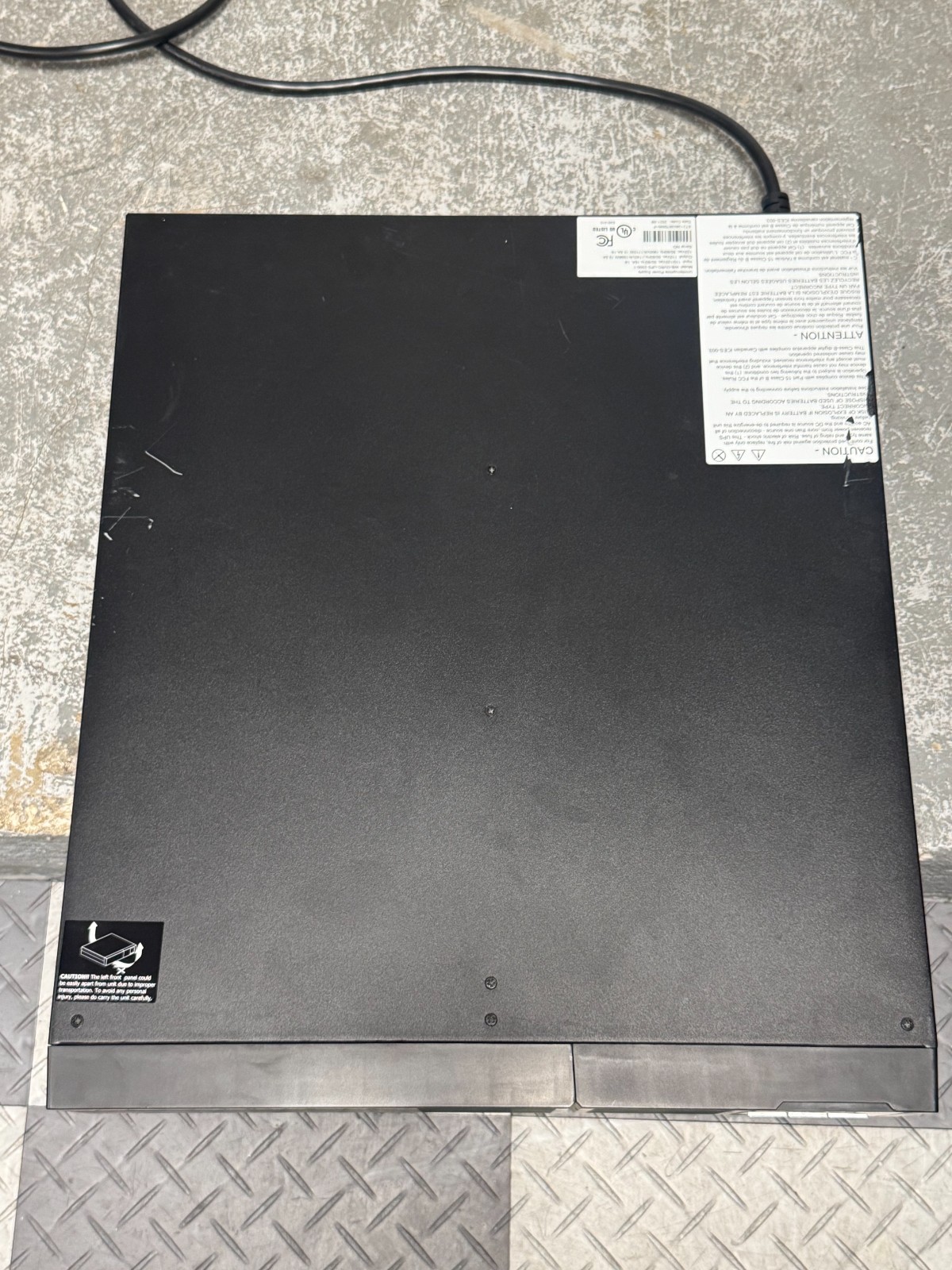 WATTBOX WB-OVRC-UPS-2000-1, Uninterruptible Power Supply, 2000VA