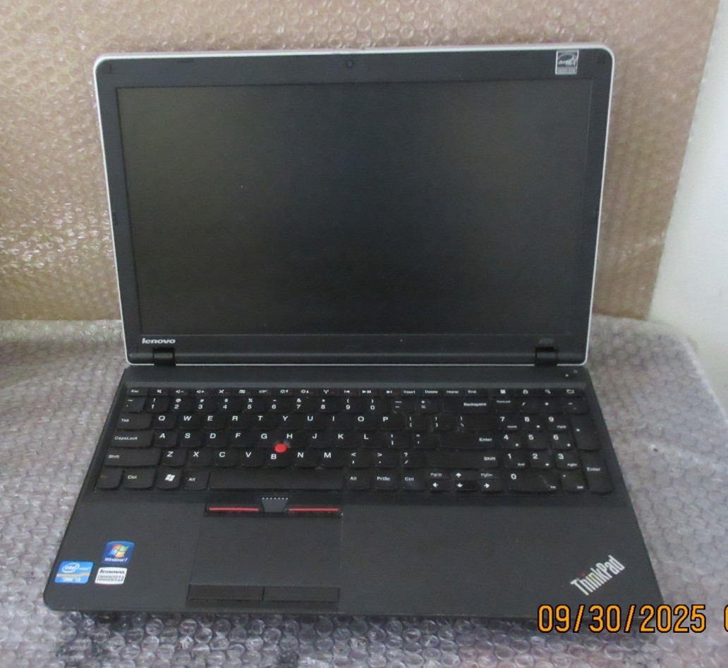 Lenovo Thinkpad E520 15.6″ Laptop Intel i3-2310M 2.3GHz 8GB RAM NO HDD/OS *READ*