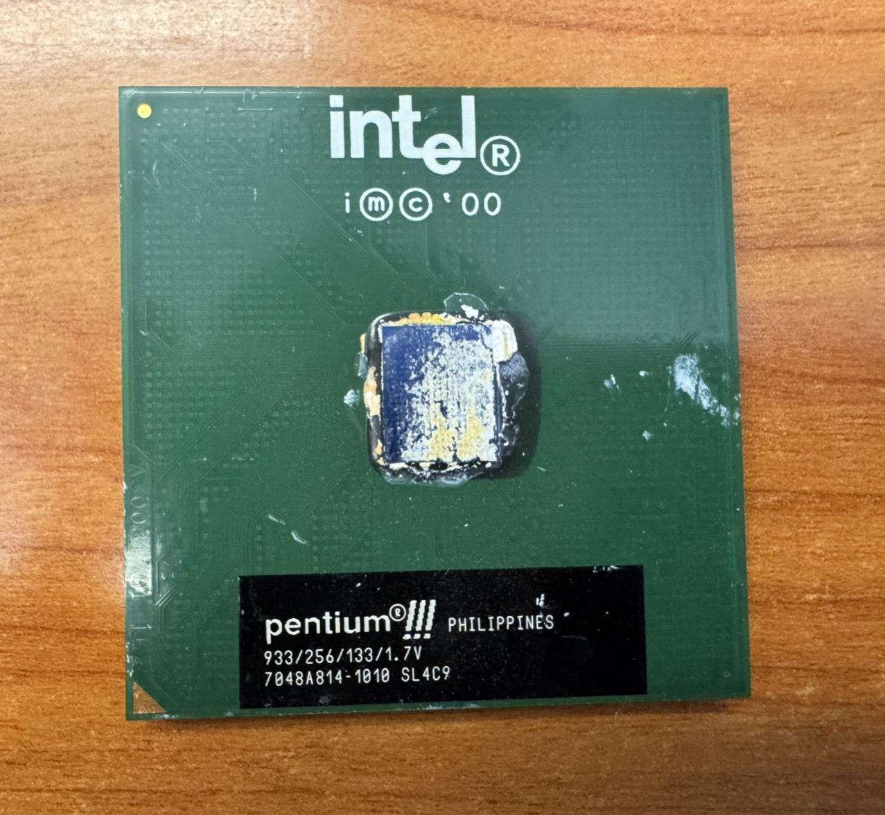 Intel Pentium III 933 MHz 933/256/133/1.7V SL4C9 Socket 370 CPU Coppermine