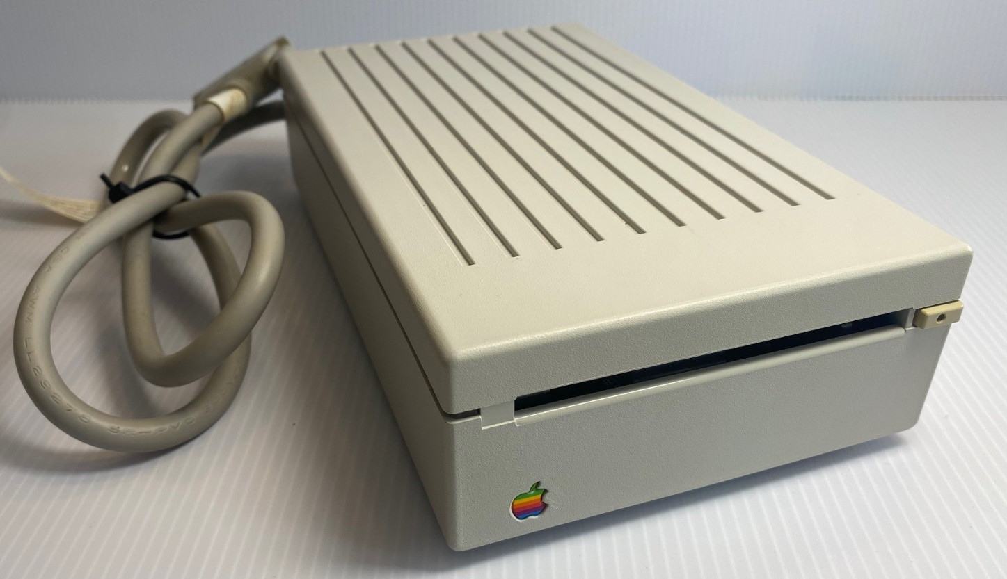 VINTAGE Apple 3.5 Drive External 3½” Floppy Drive DB-19 Beige | P/N A9M0106