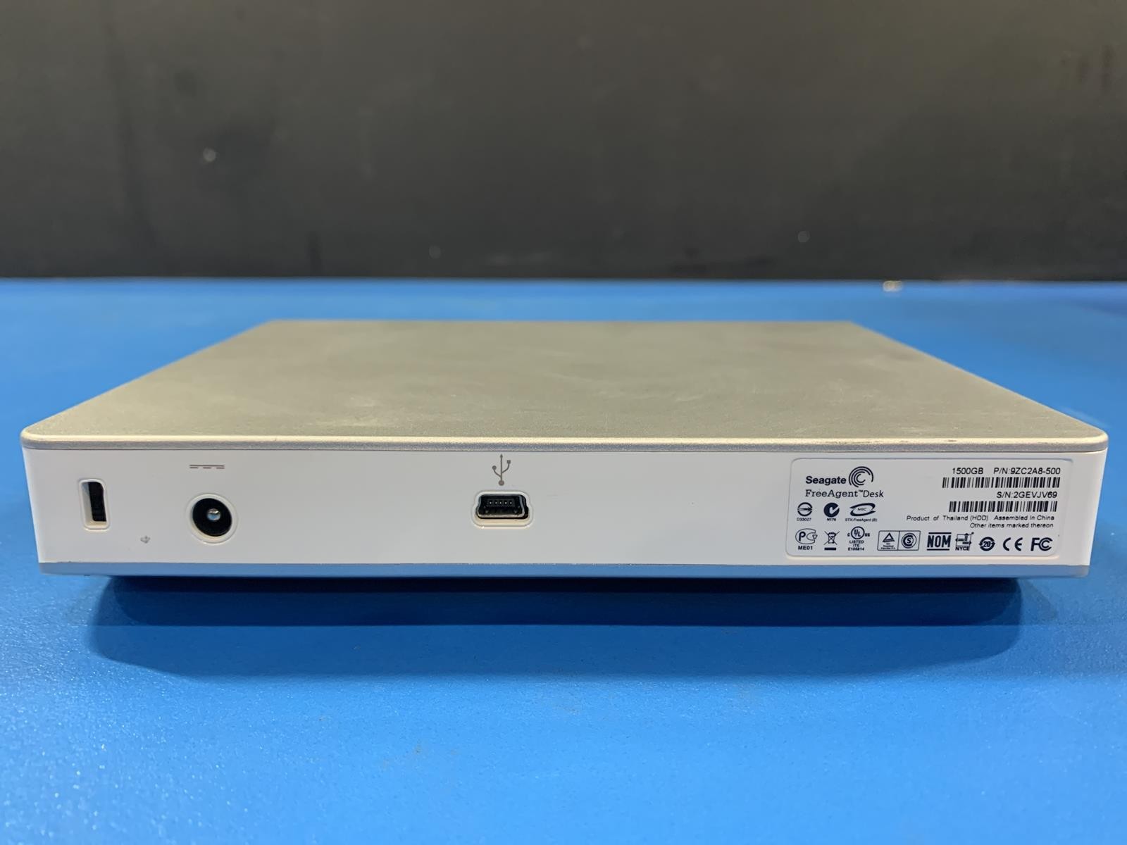 Seagate FreeAgent Desk 1.5TB 7200RPM External Hard Drive 9ZC2A8-500
