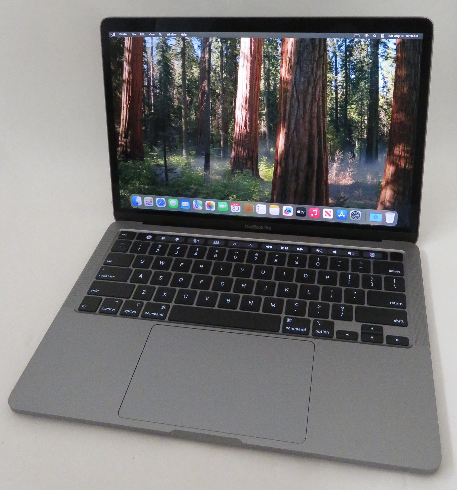 Apple MacBook Pro 2020 13in Retina i7-1068NG7 @2.3GHz 16GB 512GB Sequoia