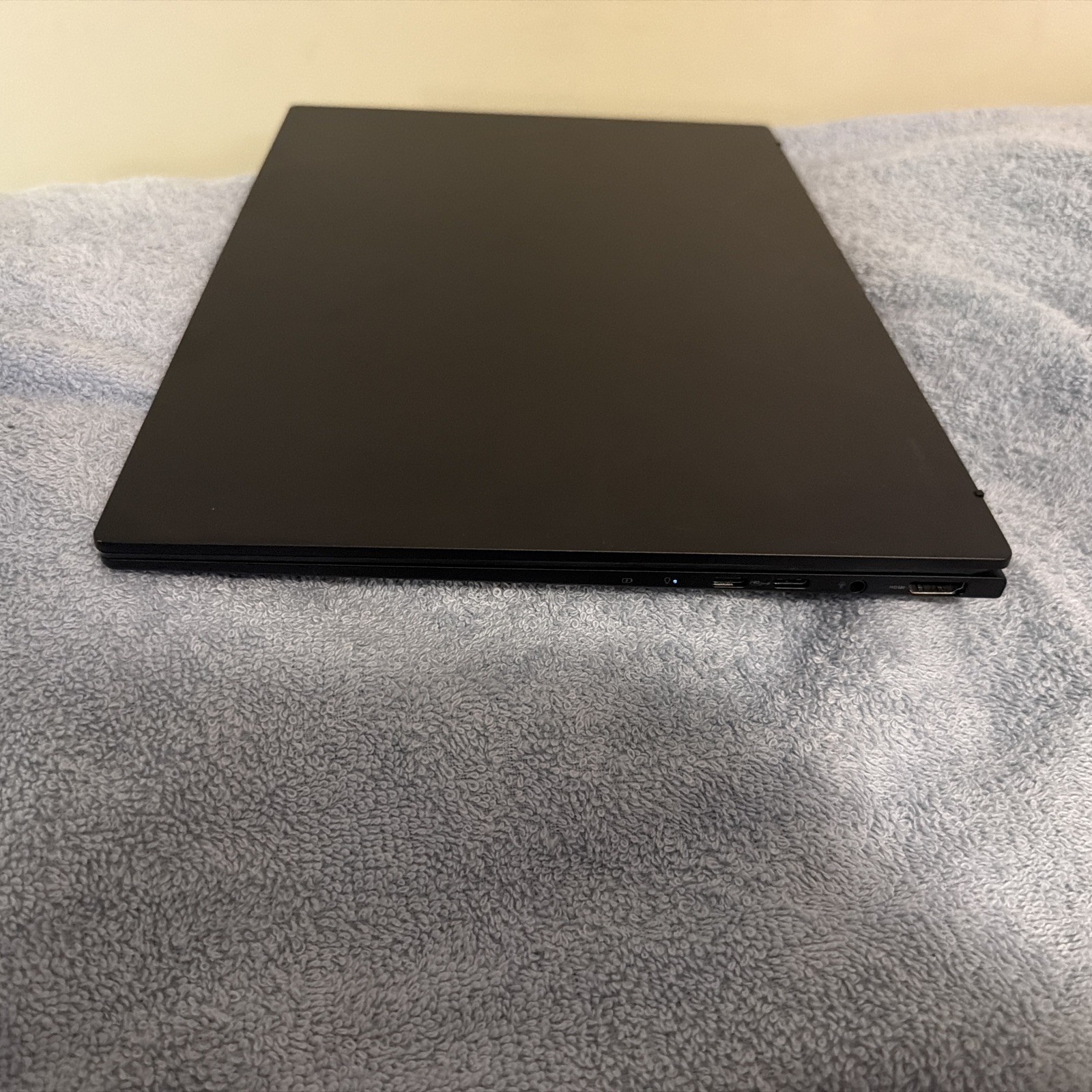 asus zenbook 14 oled ryzen 7 UM3406K