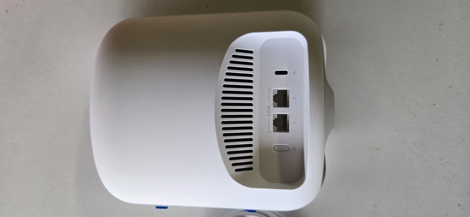 (Frontier) eero Pro 7 Tri-Band Mesh Wi-Fi 7 Router 1-Pack – White