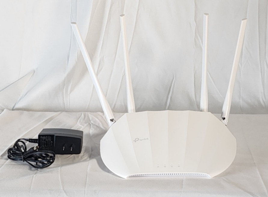 TP-Link AC1200 Wireless Access Point Dual Band Gigabit Port TL-WA1201 Used Box