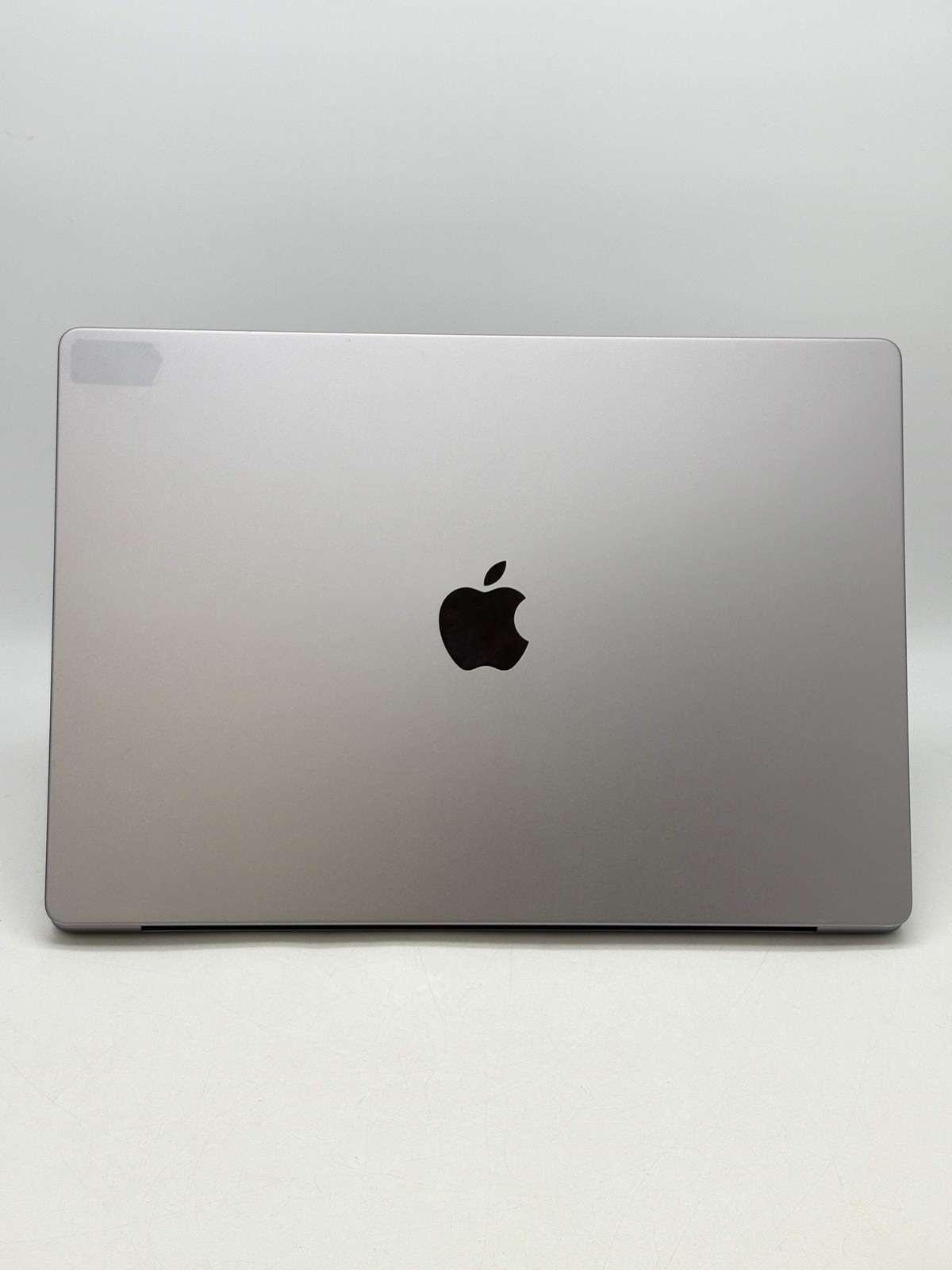 Apple MacBook Pro M1 Pro A2485 2021 16-inch 16GB 512GB Space Gray