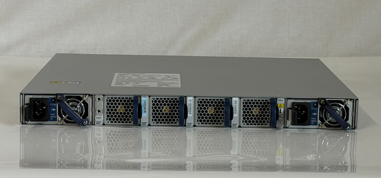 Arista DCS-7050TX-64-R 7050TX Switch 48 Port 1/10GBASE-T 4 QSFP 40G R-F Air