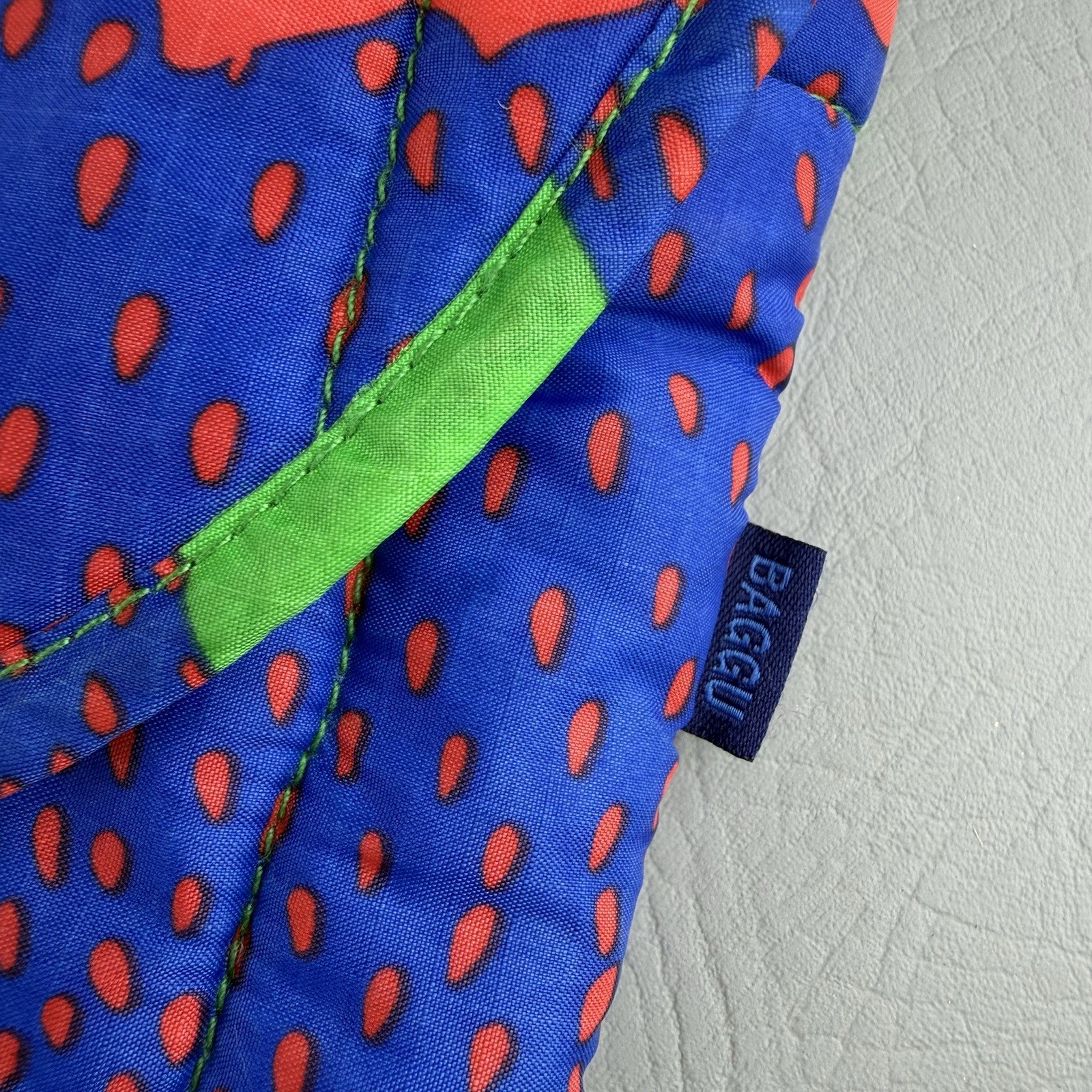 BAGGU Electric Strawberry 16” Laptop Sleeve DISC Green/Blue Symmetrical Pattern