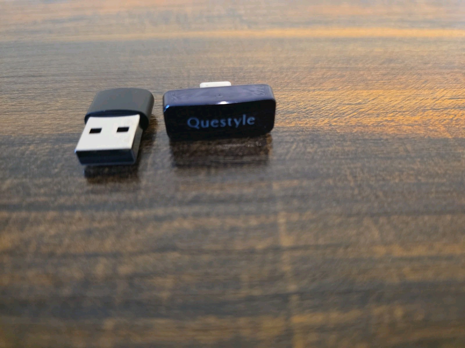 Questyle QCC Dongle Pro – MFi Certified USB-C Bluetooth Audio Adapter with LDAC