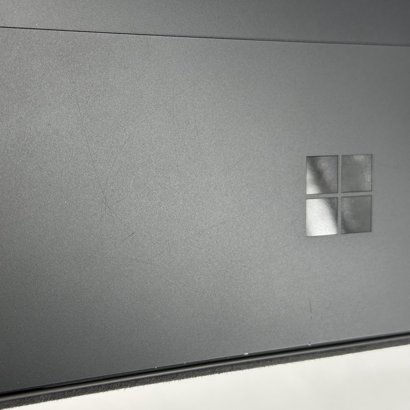 Microsoft Surface Pro 7 12.3 Black i5-1035G4 1.10GHz 8GB 256GB SSD Very Good