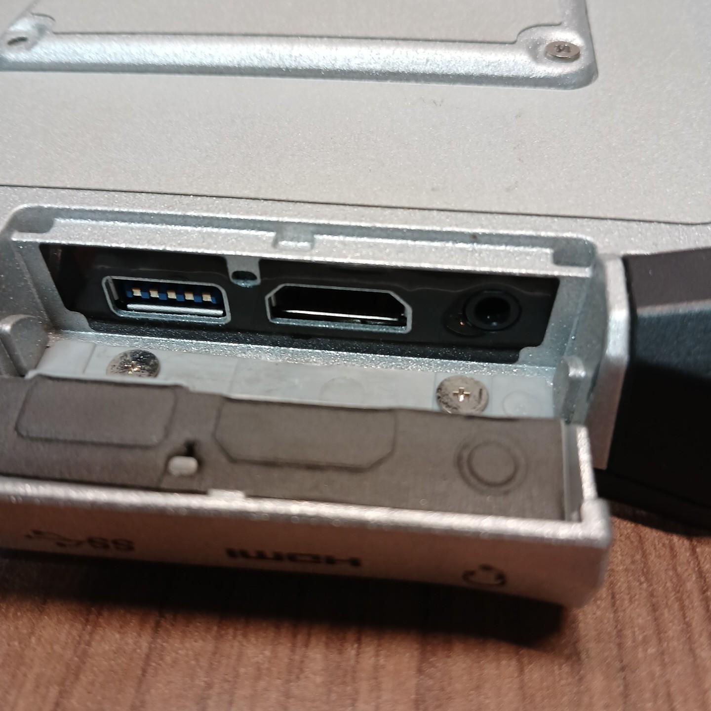 Panasonic Toughpad FZ-G1 Intel i5-5300U 2.3GHz 8GB NO AC/OS/Storage Device