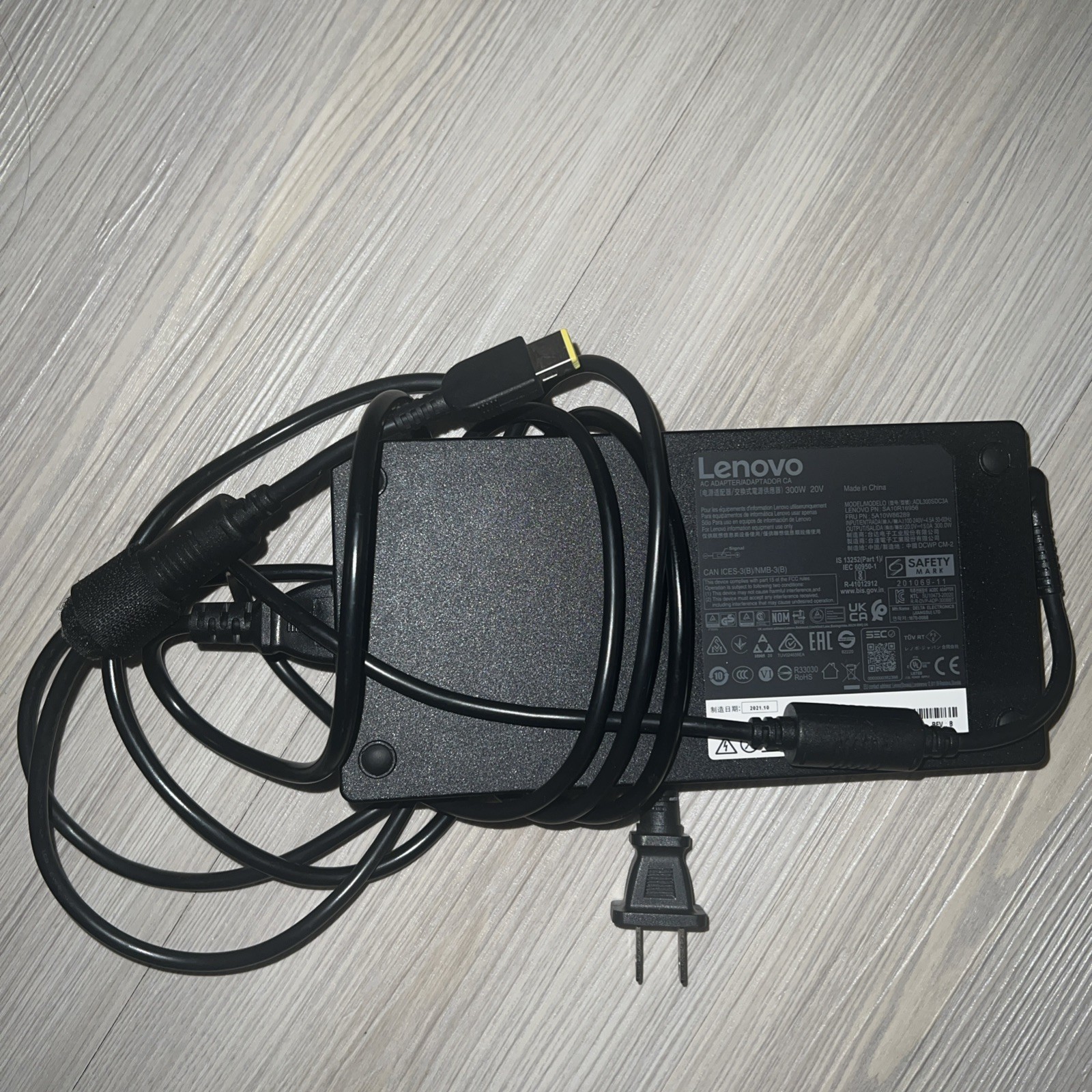 Genuine Lenovo 300W 20V 15.0A AC Power Adapter / ADL300SDC3A – VGC
