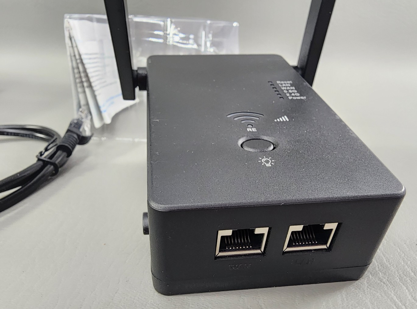 Wireless AC1200M Amplifier/Router/Repeater Black | New Open Box