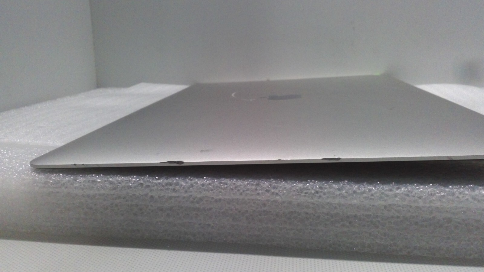 Genuine Apple LCD Screen Retina Assembly 15″ MacBookPro A1707 2016 2017 Silver