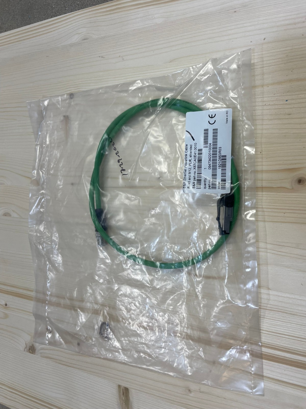 B&R X67CA0E41.0010 POWERLINK/Ethernet connection cable, RJ45 to M12, 1 m