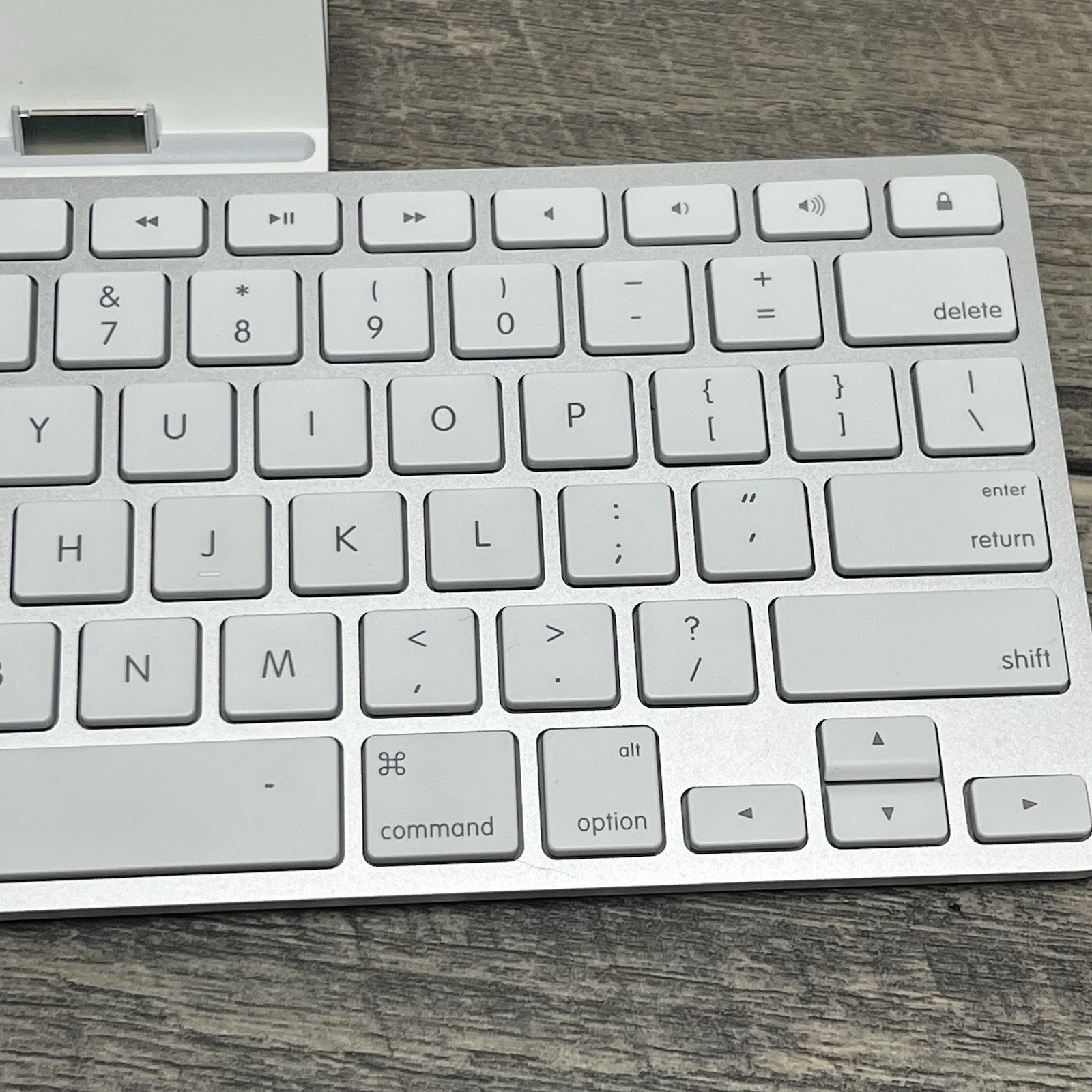 Apple iPad Keyboard Dock A1359 MC533LL/B Apple iPad 1st 2nd 3rd Gen – Tested