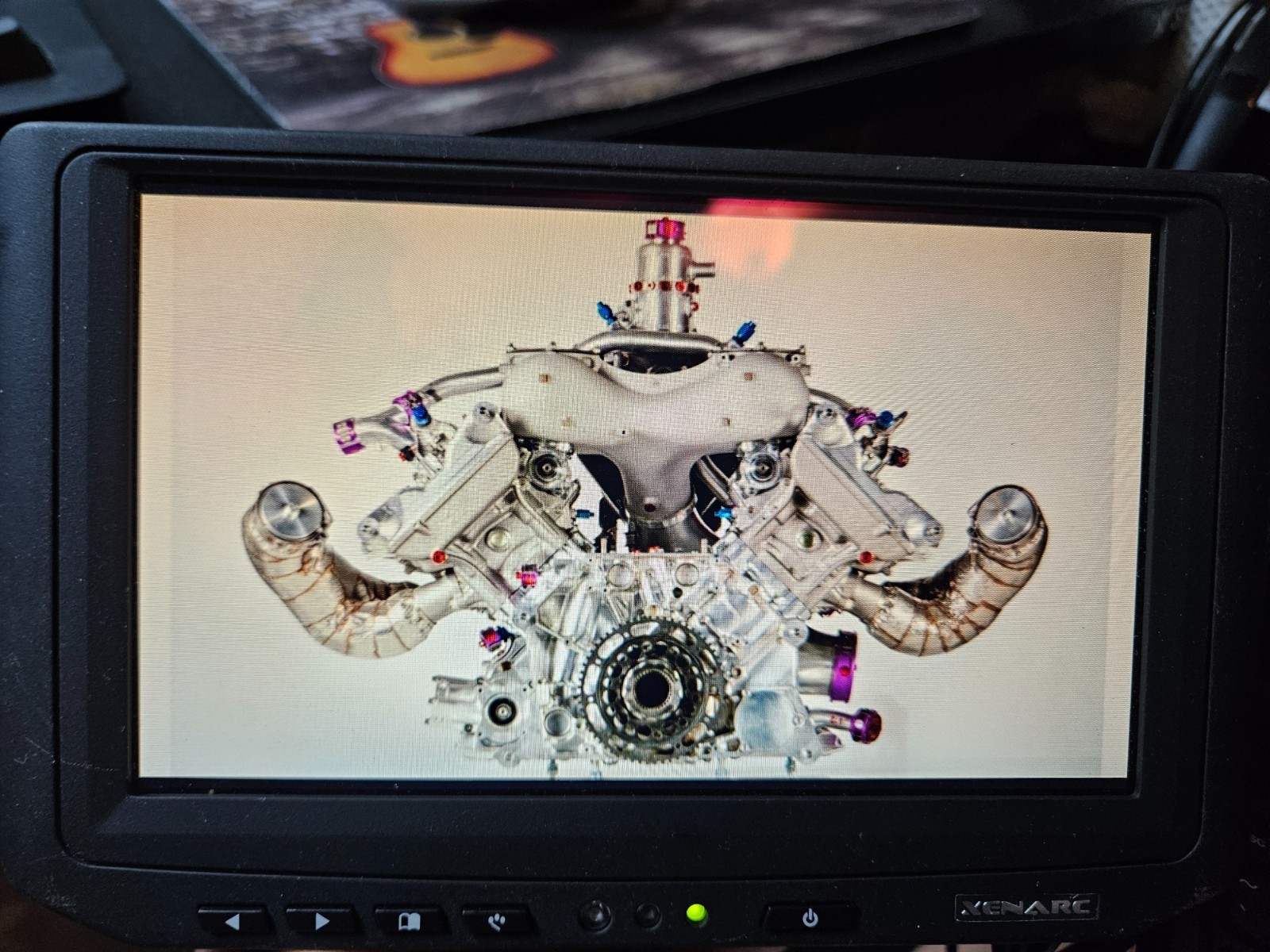 Xenarc 702GSH 7″LCD display with touchscreen with cables