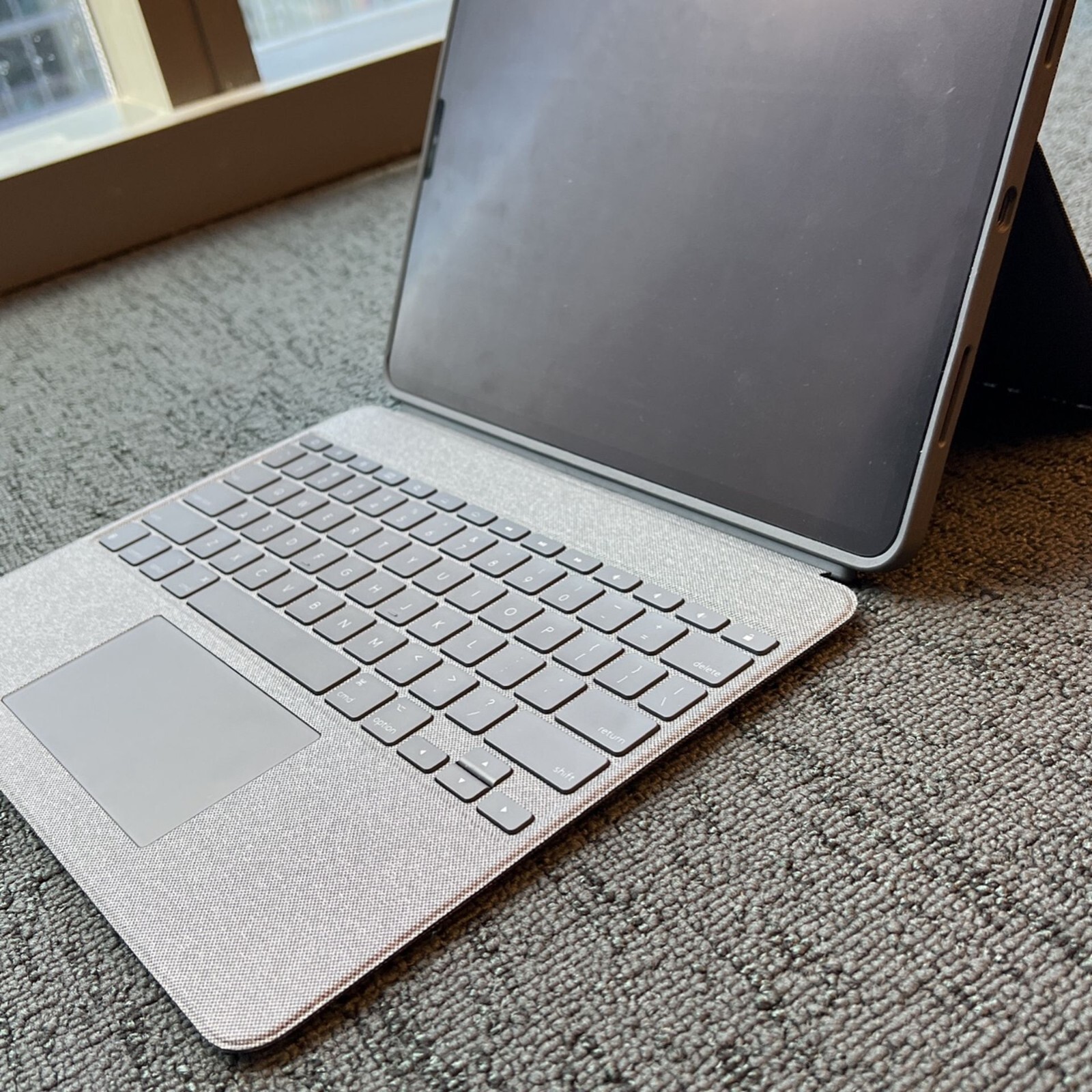 Logitech Combo Touch Keyboard Case for 12.9″ Apple iPad Pro 5th Gen. – Oxford Gr