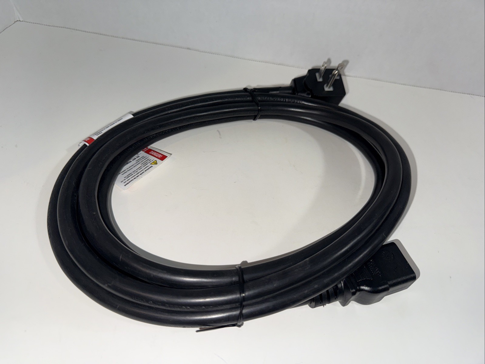 9.5 ft 12 AWG Power Cable Cord NEMA 5-20P to IEC60320 C19 20A/125V SJT Black