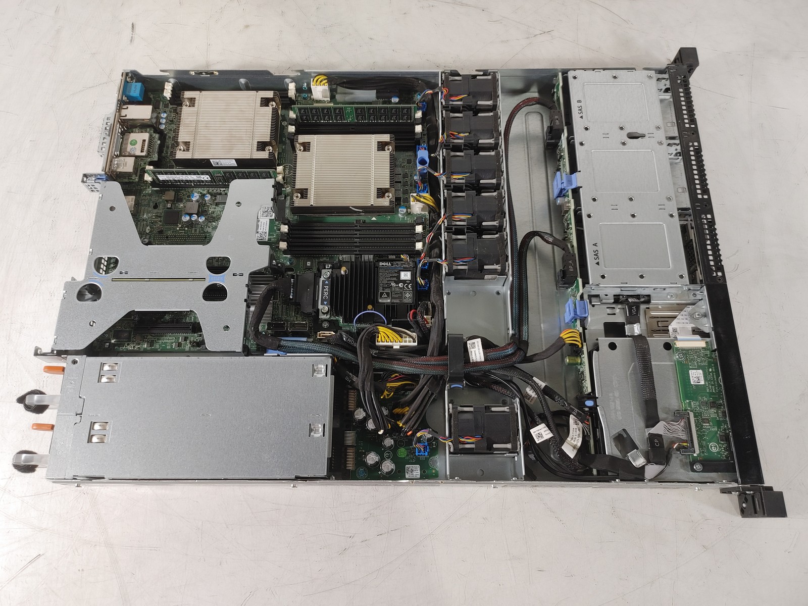 Dell PowerEdge R430 2.40 GHz Intel Xeon E5-2630 v3 32 GB DDR4 Server No