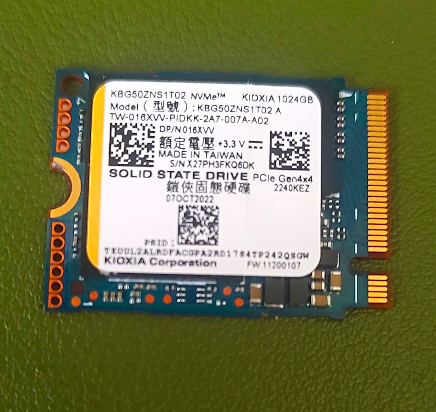 KIOXIA KBG50ZNS1T02 A 1TB NVMe PCIe Gen4x4 M.2 2230 Internal SSD