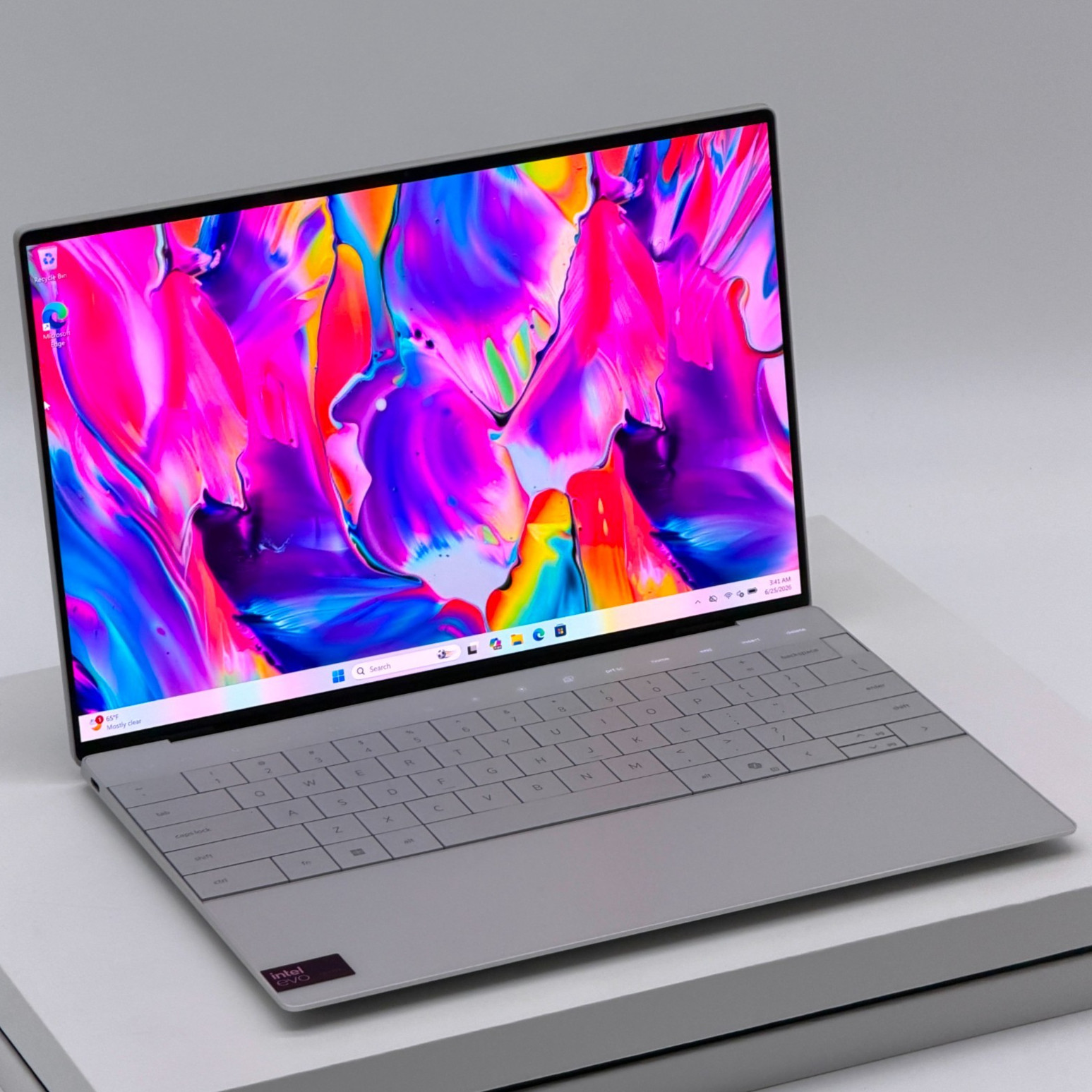 Dell XPS 13 Ultra 7 Premium OLED Ultraportable Laptop – 32GB RAM – 1YR WTY
