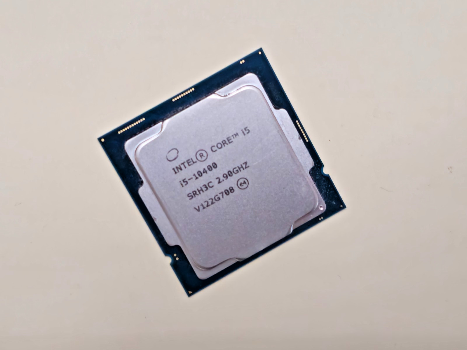 Intel Core i5-10400 @ 2.90 GHz Desktop Processor ( LGA 1200 )
