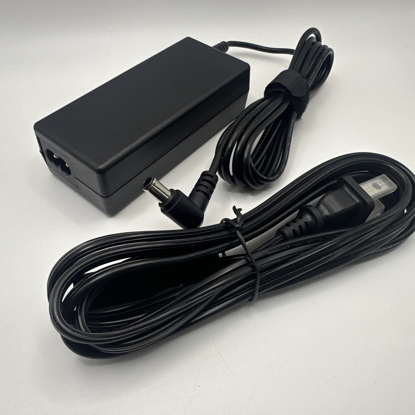 Laptop AC Adaptor Charger Power Cord