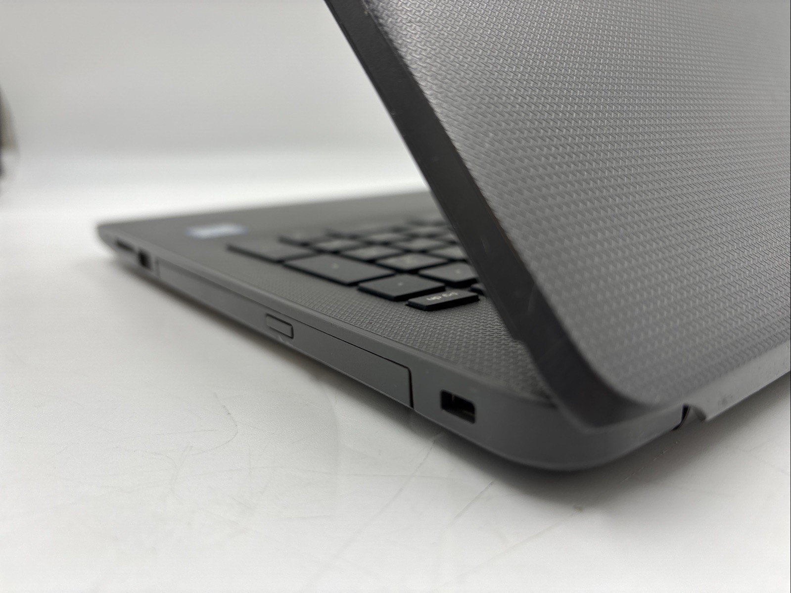 HP Notebook 250_G6 Laptop, i5-7200U 2.5GHz, 8GB RAM, 256GB SSD, W11P