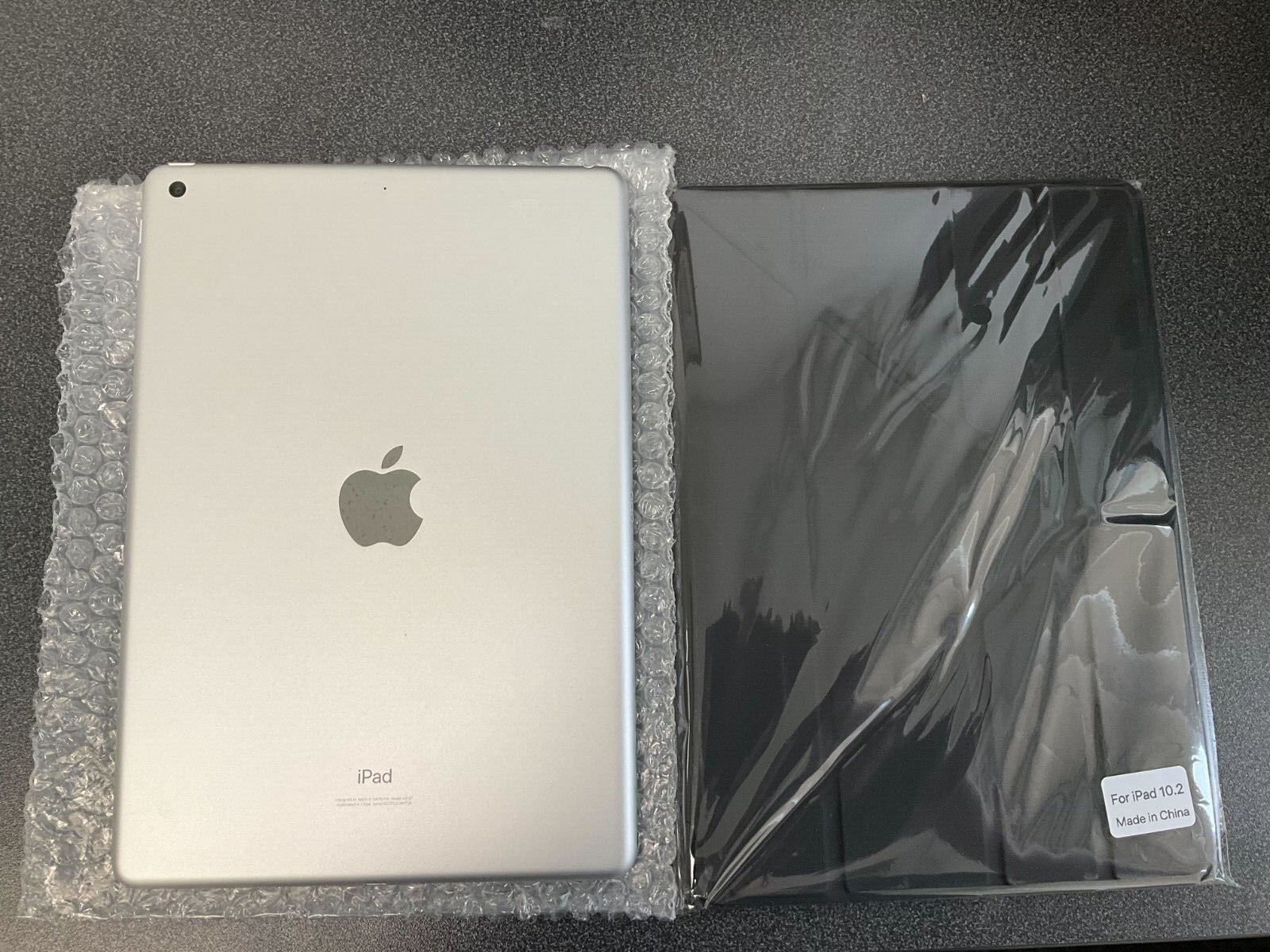Apple iPad 7th Gen WiFi 10.2in – 32GB 128GB – Gray Silver Gold – Bundle