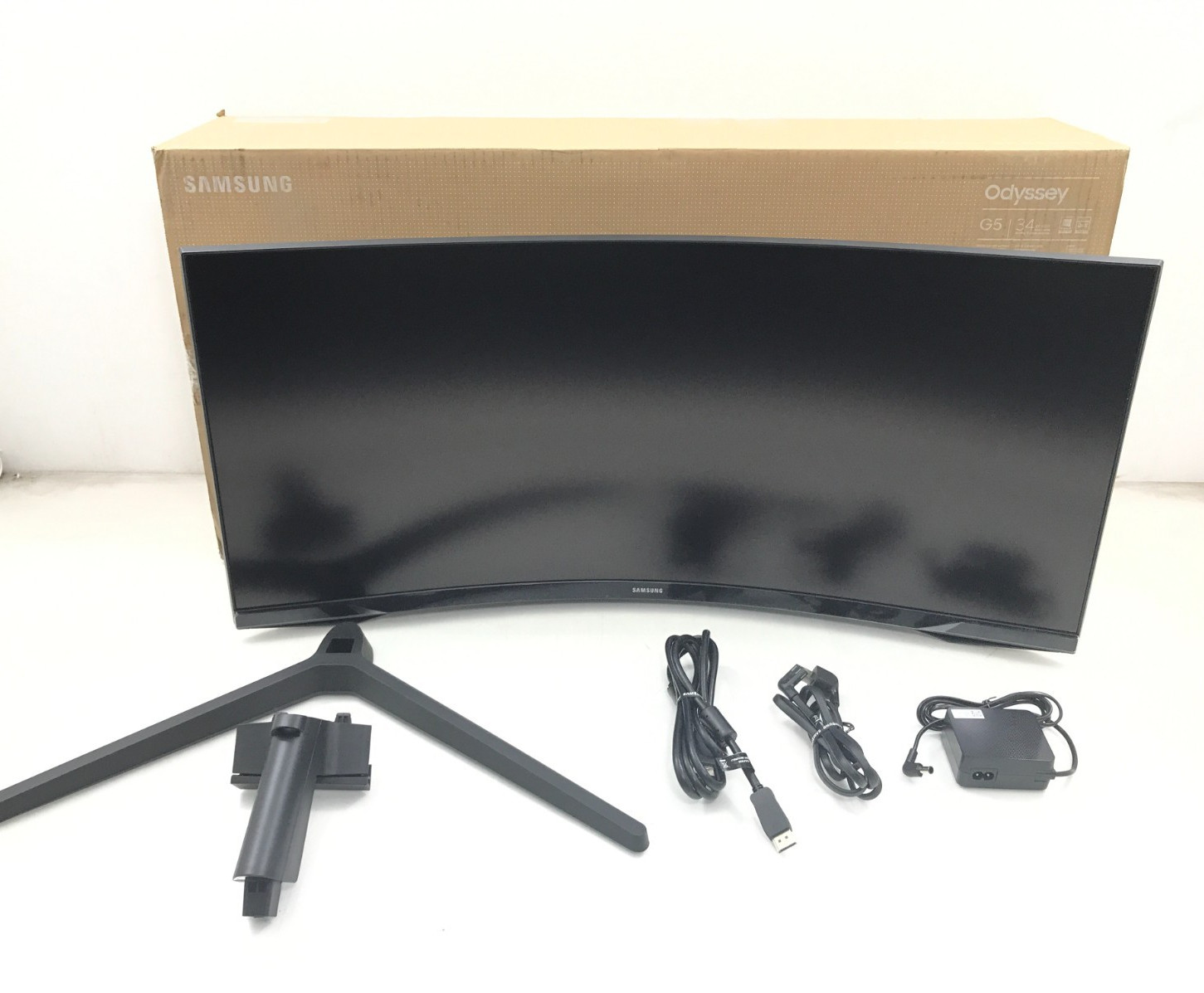 Samsung 34″ Curved G5 Ultra WQHD Gaming Monitor – 165Hz – 1 ms – LC34G55TWWNXZA