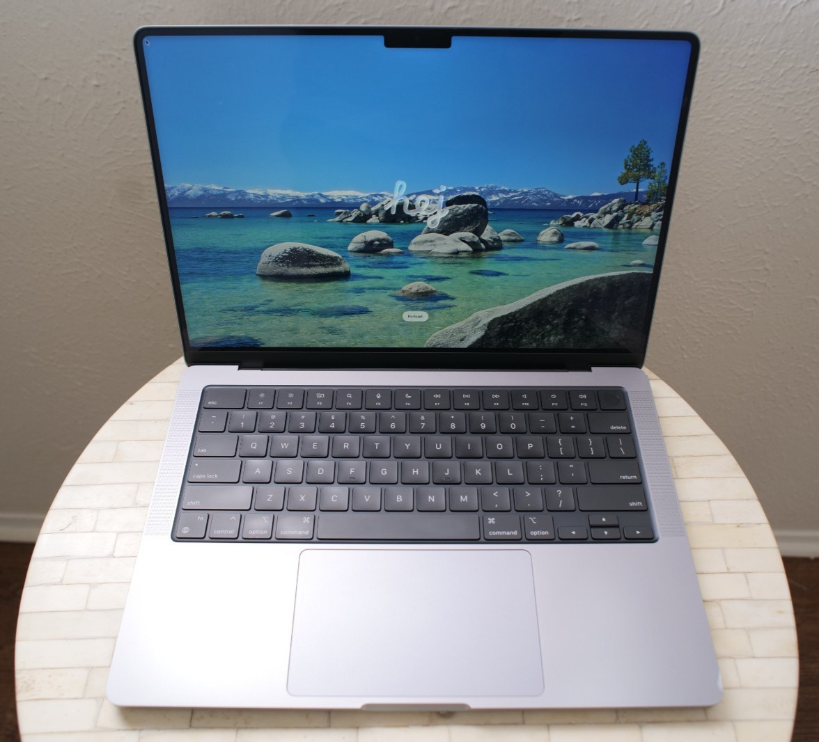 Apple MacBook Pro 14″ A2442 M1 Pro 32GB 512GB SSD 14-Core GPU