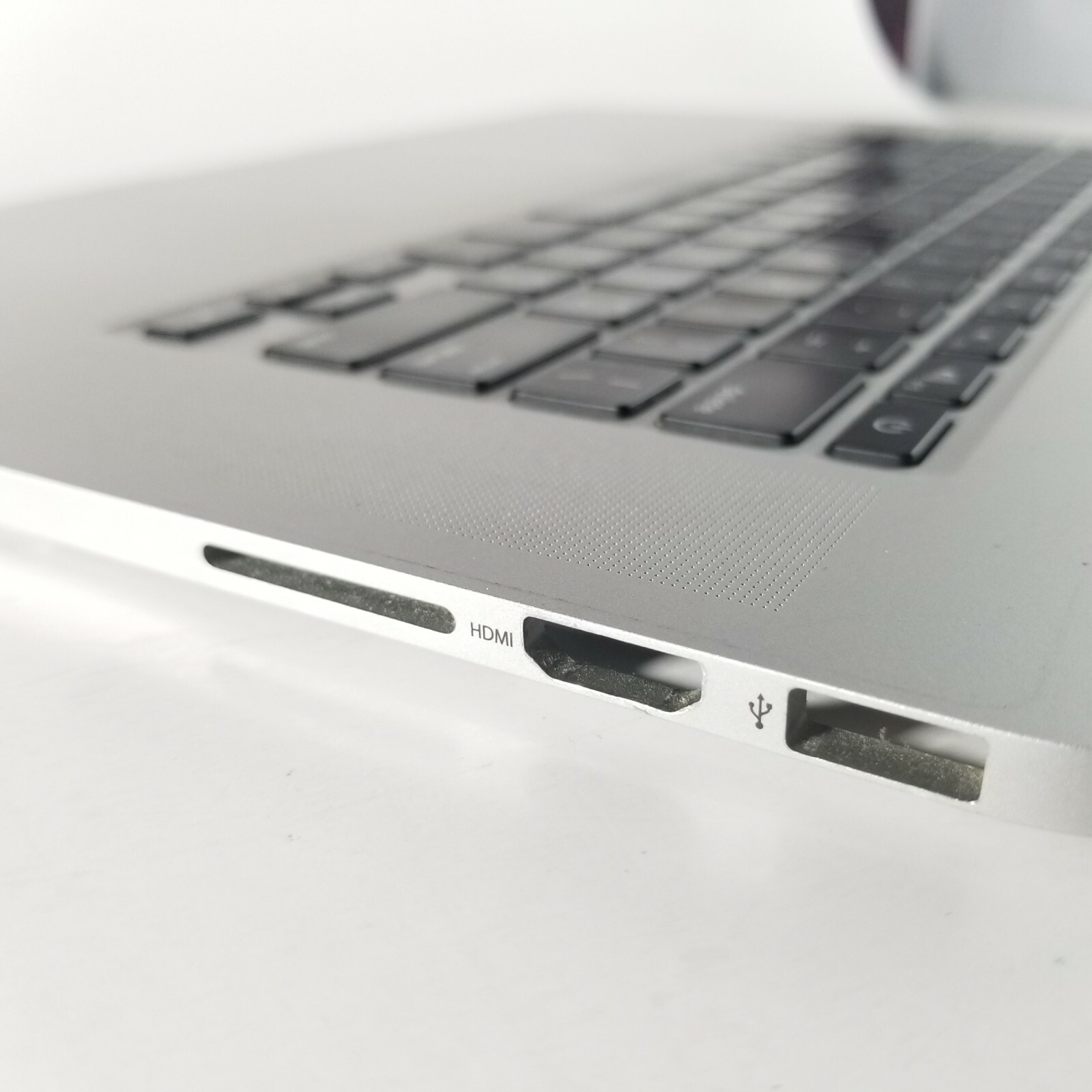 MACBOOK PRO 15 2014 A1398 PALMREST W/ TOUCHPAD/ KEYBOARD C02P4660G3QD